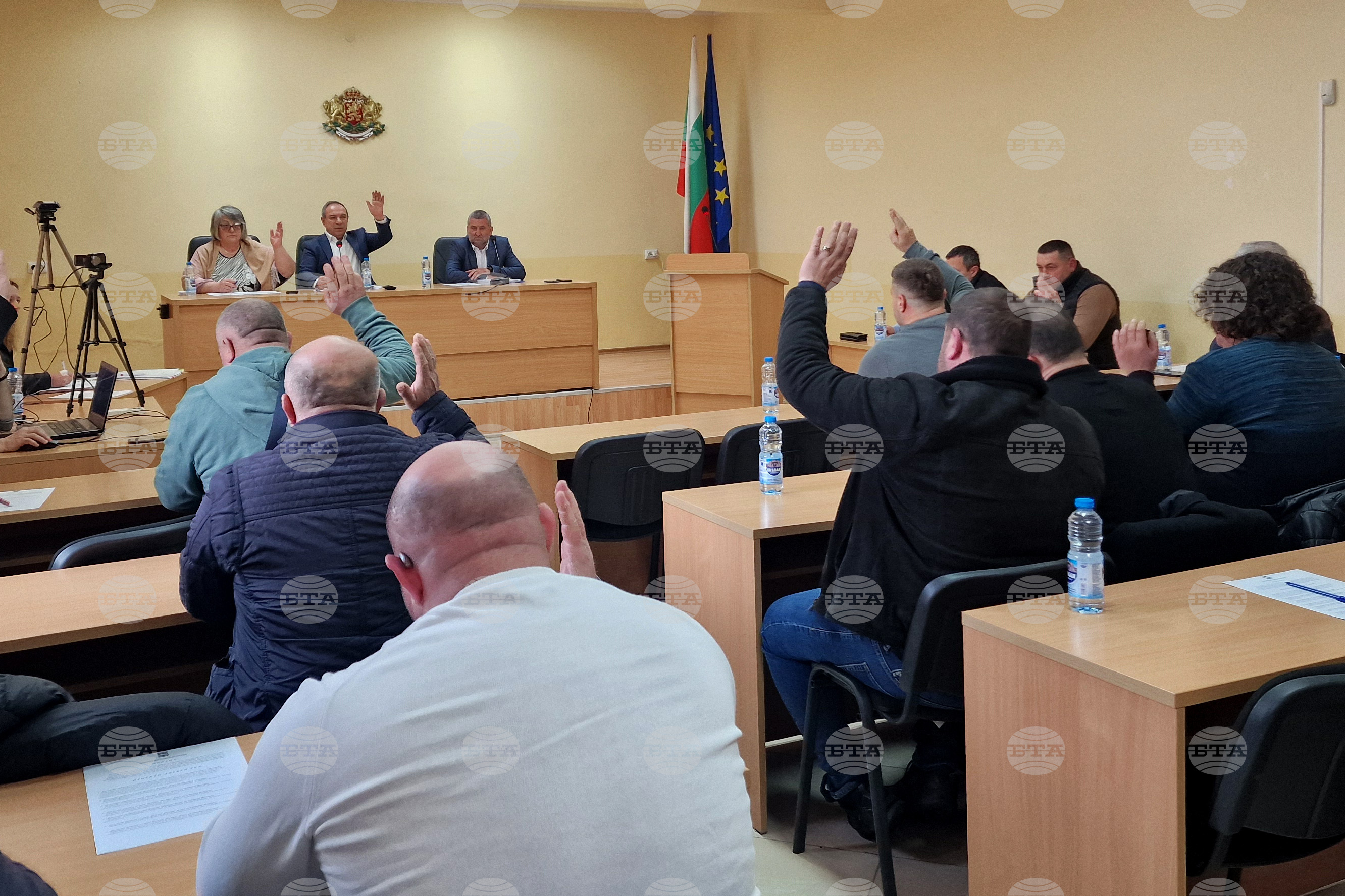 Общинският съвет в Исперих прие решения, свързани с бюджета, транспорта, образованието и управлението на отпадъците