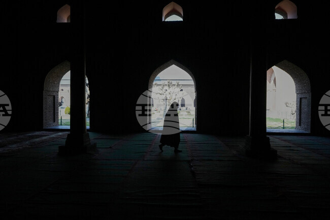 APTOPIX India Kashmir Ramadan