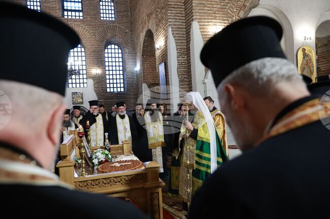 Патриарх Даниил: Примерът и заветите на Левски са ни необходими и днес, когато обществото ни преживява нови разделения и е изправено пред изпитания