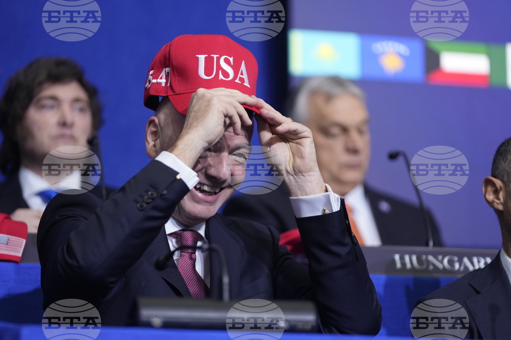 МОК няма да предприема действия срещу Джани Инфантино за потенциално нарушаване на правилата за политически неутралитет