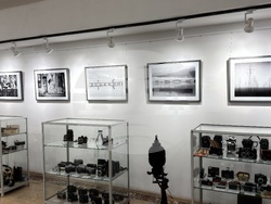 Казанлък - Жечо Планински - изложба - „Черно-бяло“