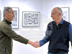 Казанлък - Жечо Планински - изложба - „Черно-бяло“