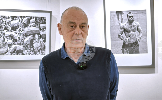 Казанлък - Жечо Планински - изложба - „Черно-бяло“