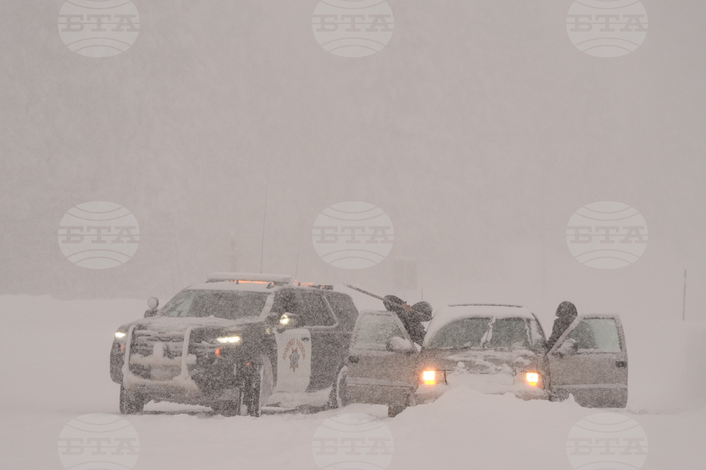 APTOPIX California Avalanche