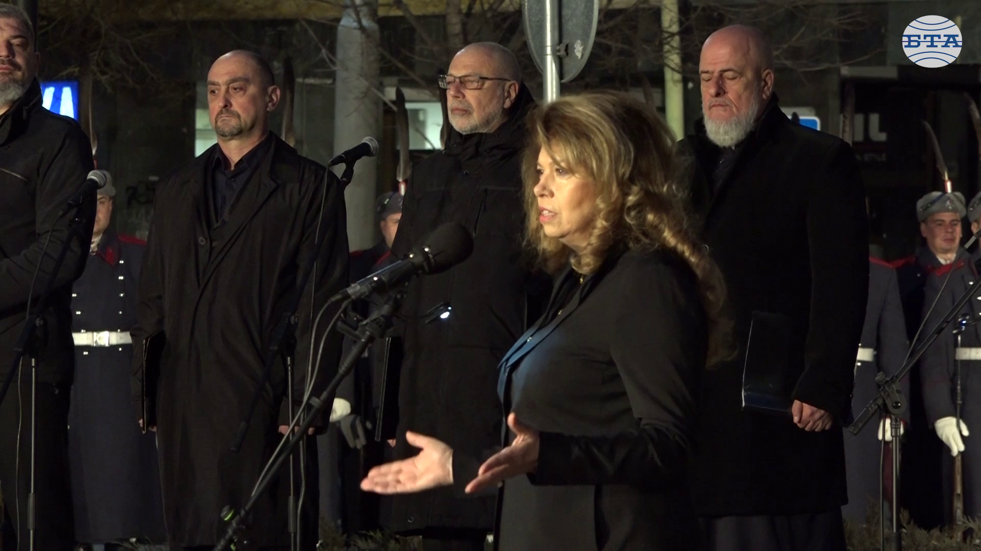 Левски вярваше в съзидателната мощ на българския народ, вярвам и аз, с тази сила могат да се стигнат големи цели, заяви президентът Йотова