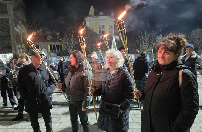 Плевен - факелно шествие - Васил Левски