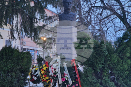 Исперих - Васил Левски - почит