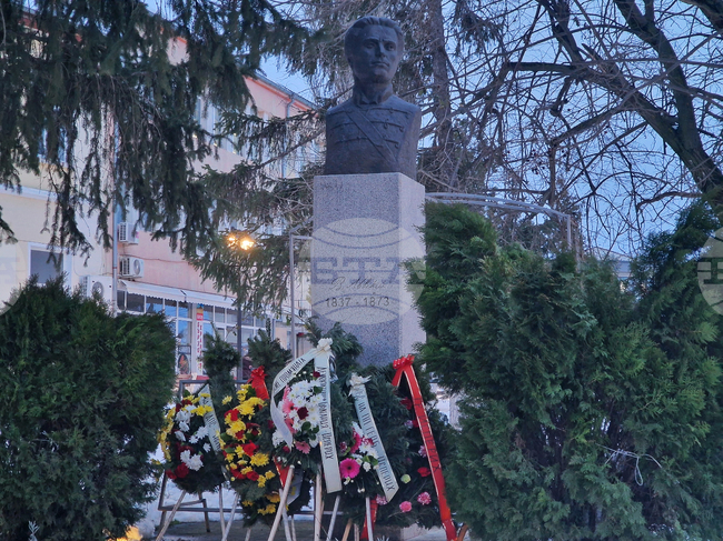 Исперих - Васил Левски - почит