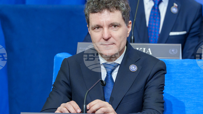 Румъния не избира между САЩ и ЕС, ние сме честни партньори и с двете страни, каза президентът Никушор Дан във Вашингтон