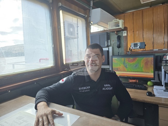 Antarctica – 34th Bulgarian Antarctic Expedition – Sv. Sv. Kiril i Metodii Naval Research Vessel – Commander Radko Muevski