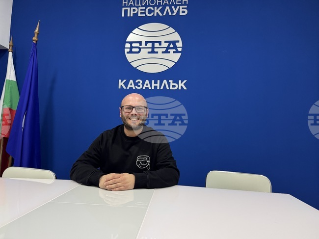 Предстоящата тематична обиколка "Незабравеният Казанлък" включва неразказани истории за града, каза екскурзоводът Стефан Бозаджиев