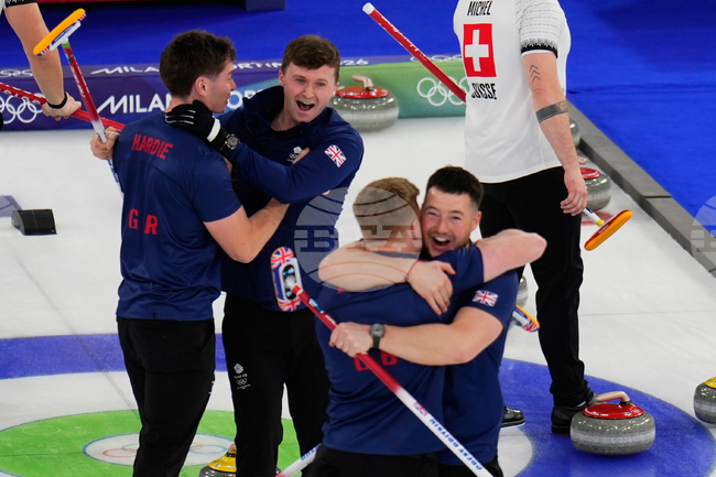 Великобритания и Канада ще играят във финала на олимпийския турнир по кърлинг при мъжете