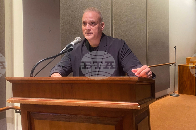 Hawaii Revitalizing Banyan Drive