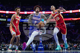 Hawks 76ers Basketball