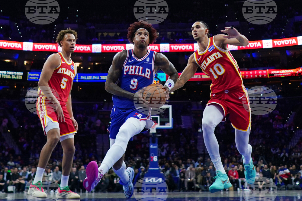 Hawks 76ers Basketball