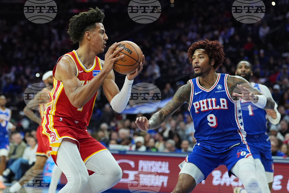 Hawks 76ers Basketball