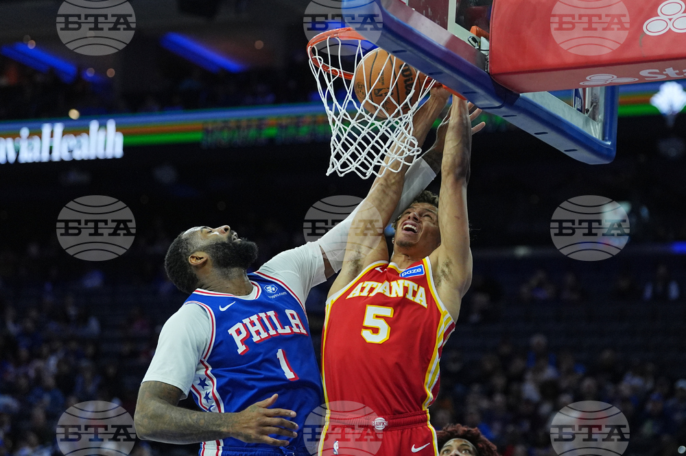 Hawks 76ers Basketball