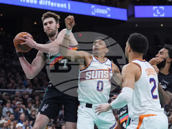 Suns Spurs Basketball