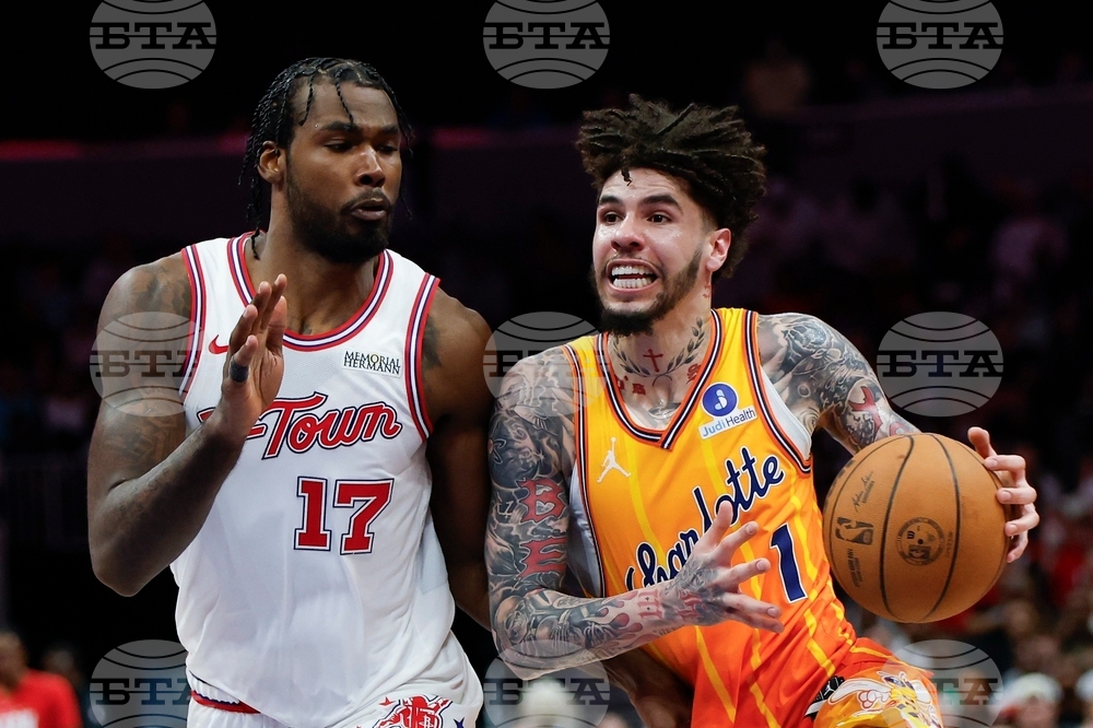 Rockets Hornets Basketball