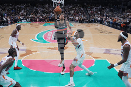 Suns Spurs Basketball