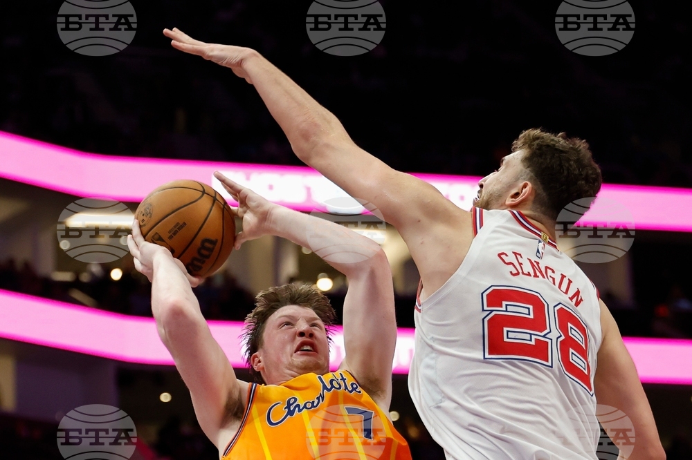 Rockets Hornets Basketball