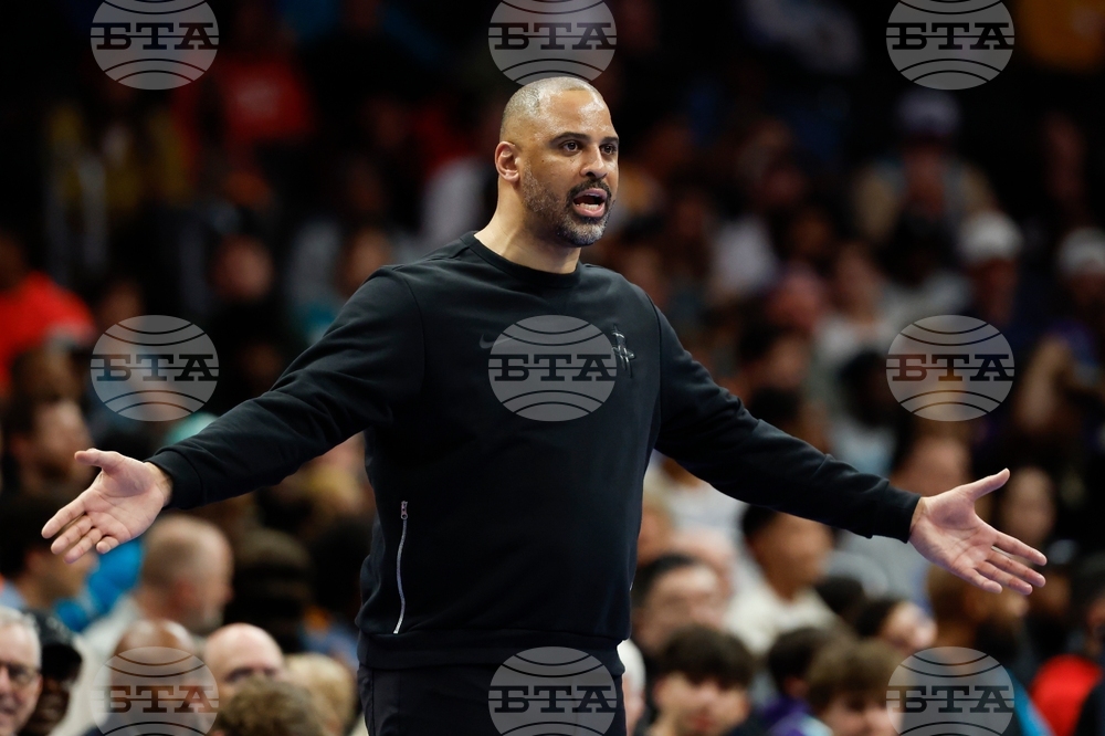 Rockets Hornets Basketball