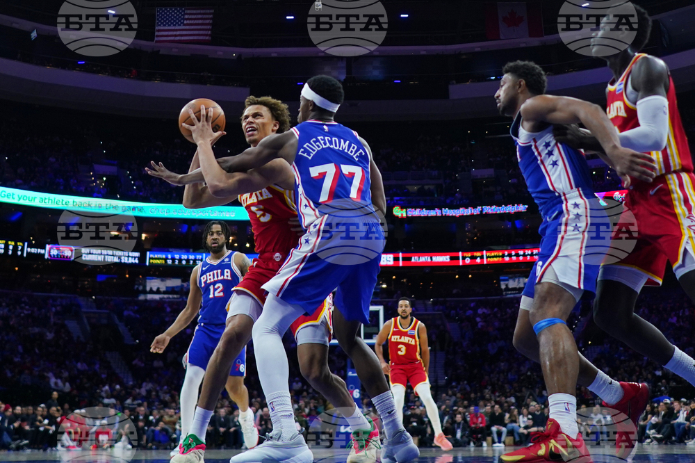 Hawks 76ers Basketball