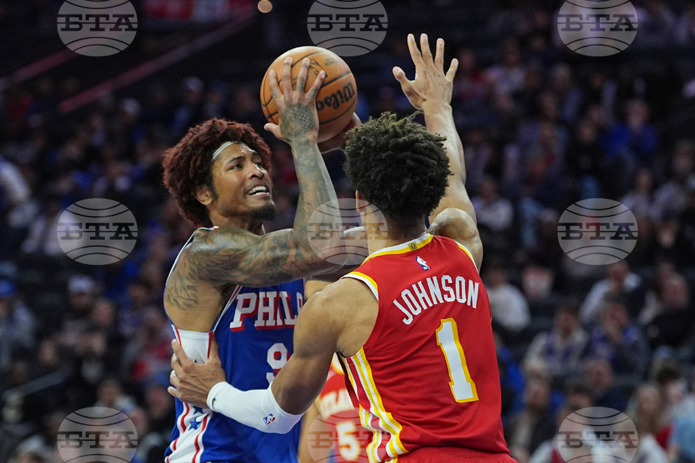Hawks 76ers Basketball