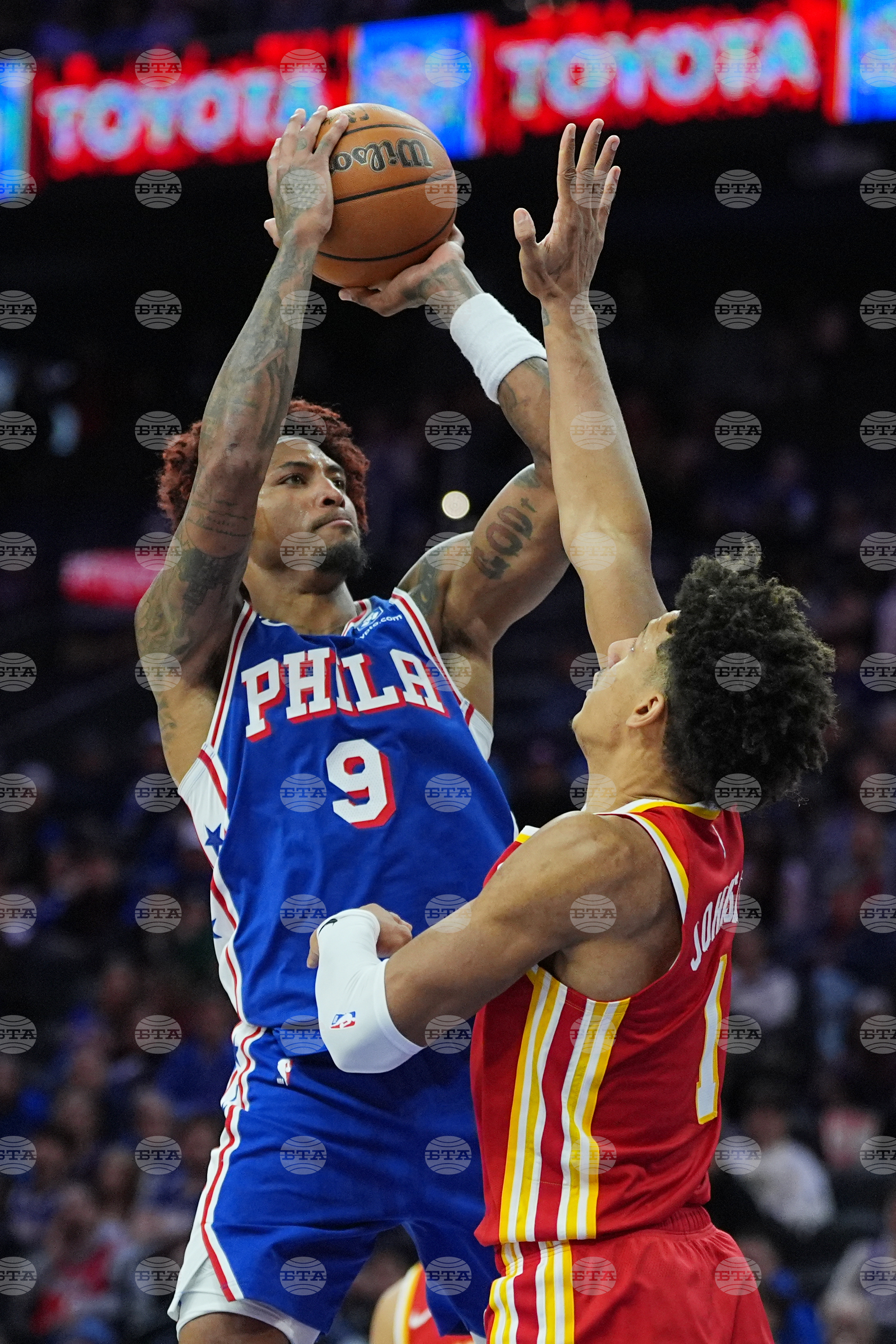 Hawks 76ers Basketball