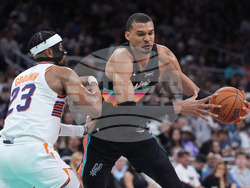 Suns Spurs Basketball