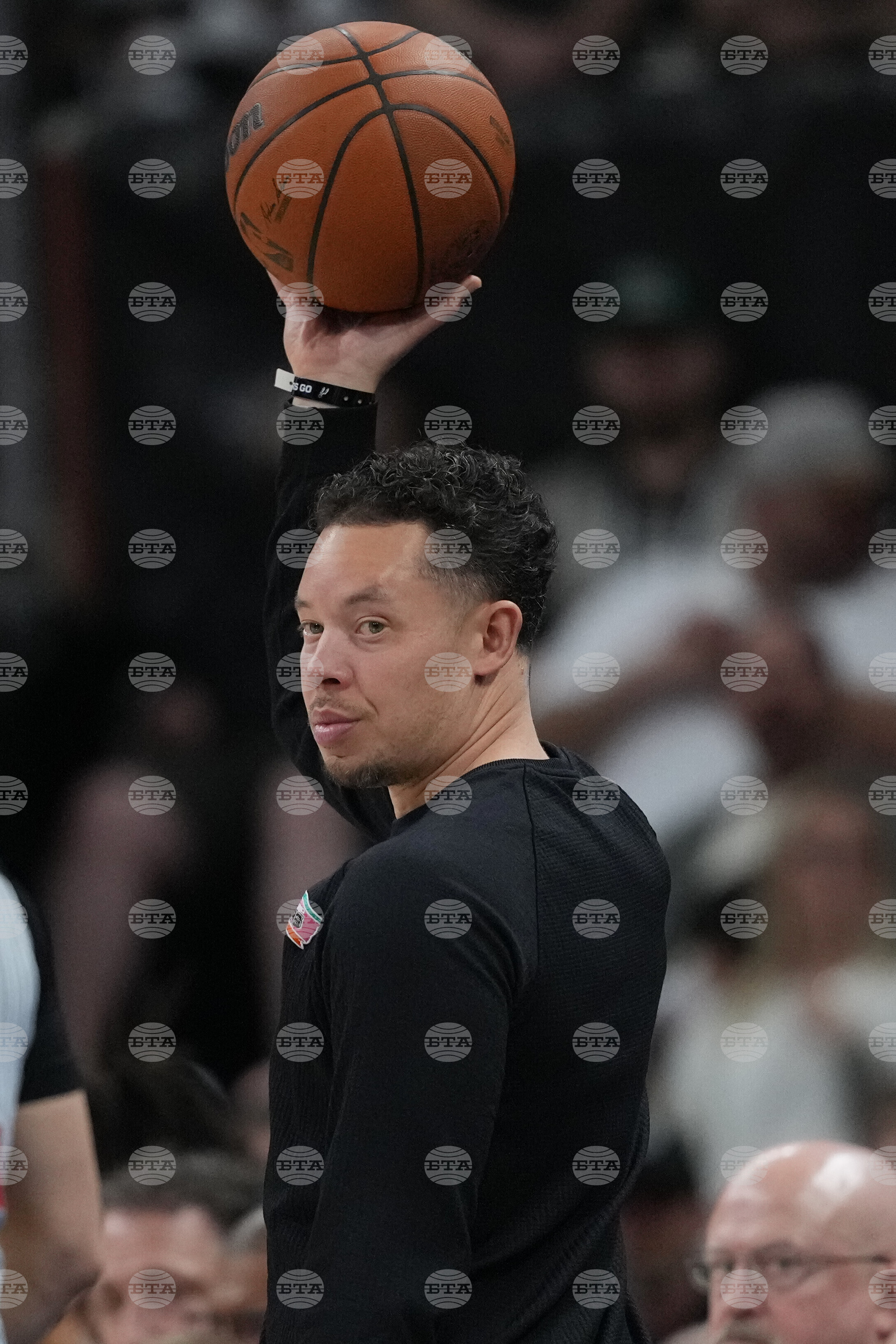 Suns Spurs Basketball