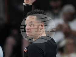 Suns Spurs Basketball