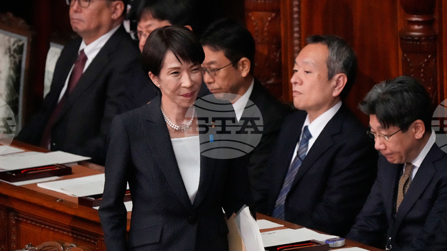 Министър-председателката на Япония обеща в програмната си реч реформа в отбранителния сектор заради "заплаха и принуда" от Китай