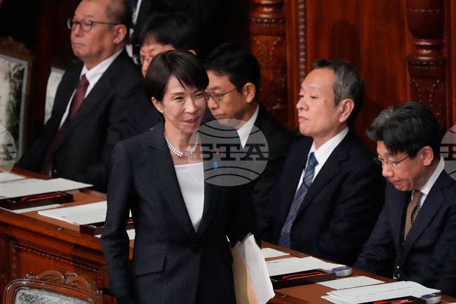 Министър-председателката на Япония обеща в програмната си реч реформа в отбранителния сектор заради "заплаха и принуда" от Китай