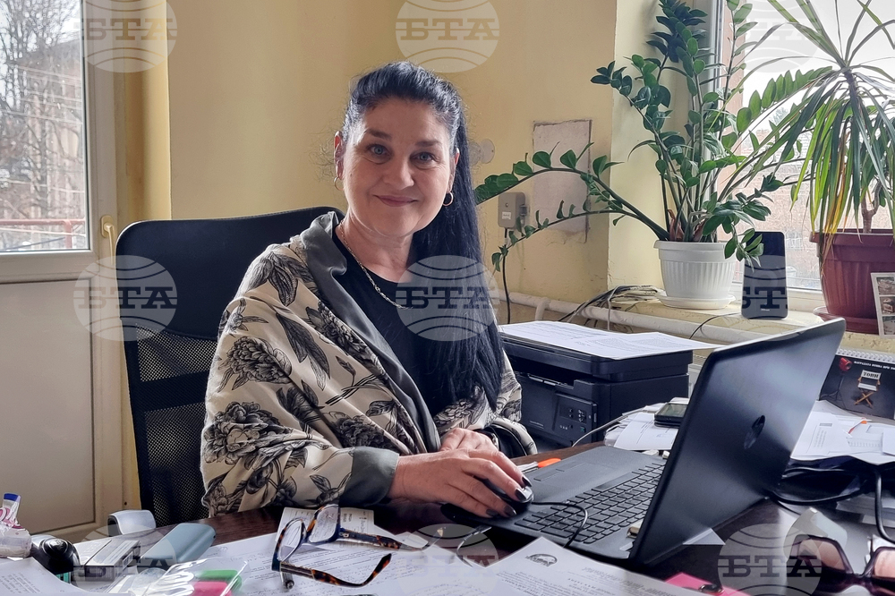 Село Горна Митрополия - храм „Света Троица“ - ремонт