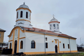 Село Горна Митрополия - храм „Света Троица“ - ремонт