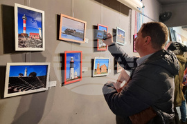 Варна - снимки на фарове - изложба