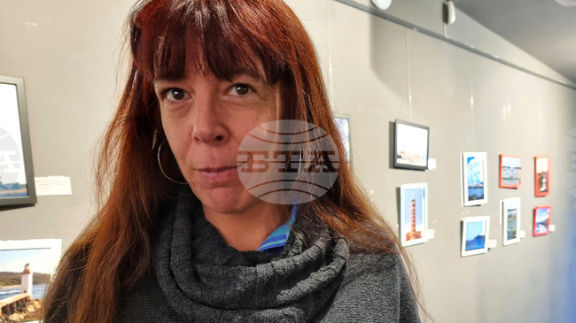 Морските фарове са част от културното наследство и нуждата от тях няма да отпадне, смята фотографката Бела Бенова