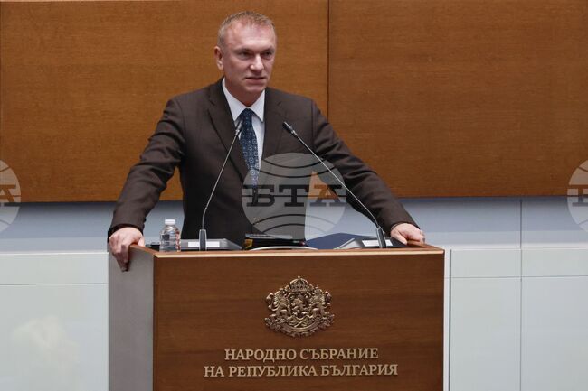 Обучението по майчин език има своето естествено и заслужено място в съвременното образование, заяви Джейхан Ибрямов от АПС