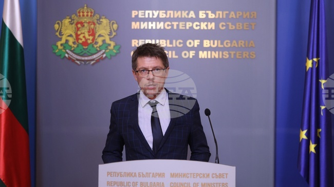 Служебният вицепремиер Стоил Цицелков ще подаде оставка