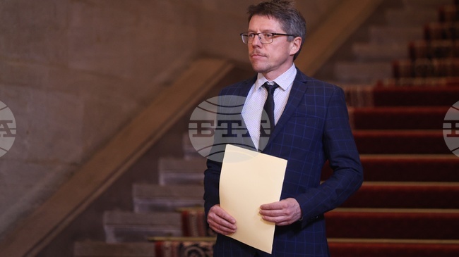 Служебният вицепремиер Стоил Цицелков ще подаде оставка