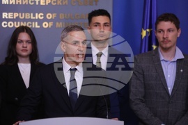 Министерски съвет - Андрей Гюров - студенти - брифинг