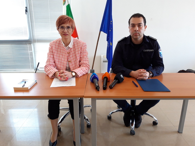 Агенция „Митници“: Рекорден случай на валута за над 3 млн. лева разкриха митническите служители на МП Капитан Андреево