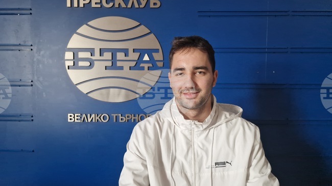 Великотърновец, работещ по система от камери за лунна мисия в САЩ и по сателити на българска компания, вижда своето бъдеще в родината си