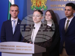 Министерски съвет - Андрей Гюров - студенти - брифинг