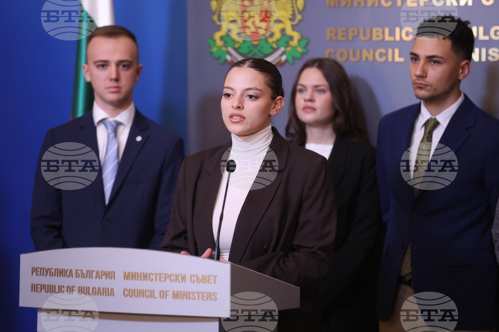 Министерски съвет - Андрей Гюров - студенти - брифинг