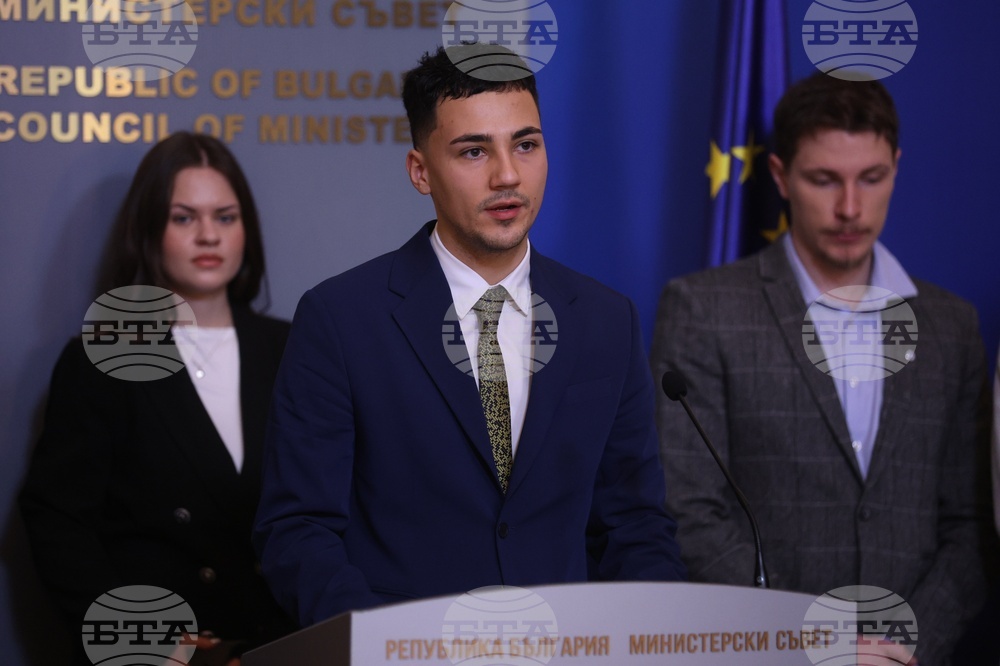 Министерски съвет - Андрей Гюров - студенти - брифинг