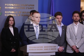 Министерски съвет - Андрей Гюров - студенти - брифинг