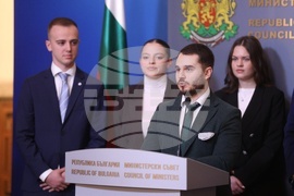 Министерски съвет - Андрей Гюров - студенти - брифинг