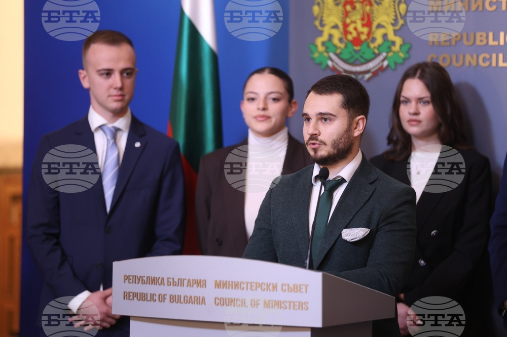 Министерски съвет - Андрей Гюров - студенти - брифинг